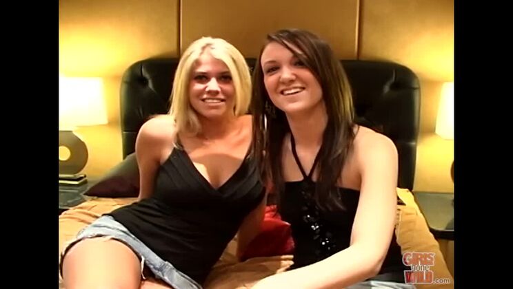 GIRLS GONE WILD - Young BFFs Jessica & Ashleigh Make Out And Lick Eachother