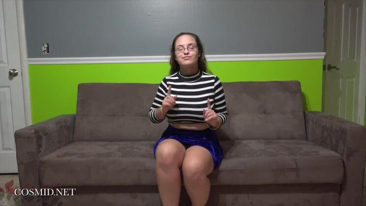 Sofia Barnes Says Hello To Cosmid