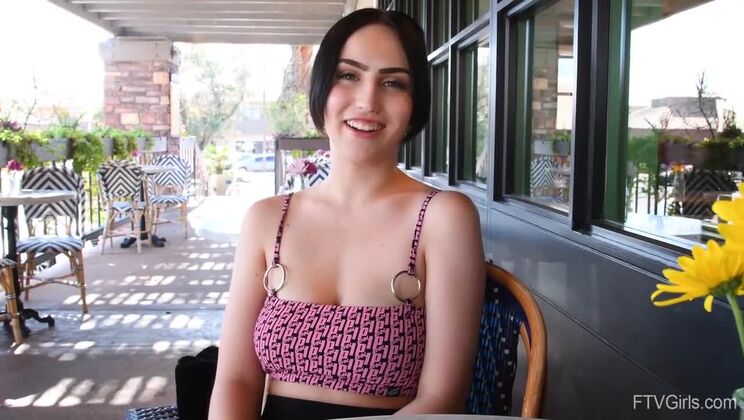 Jayde's Extreme Solo Toy Play