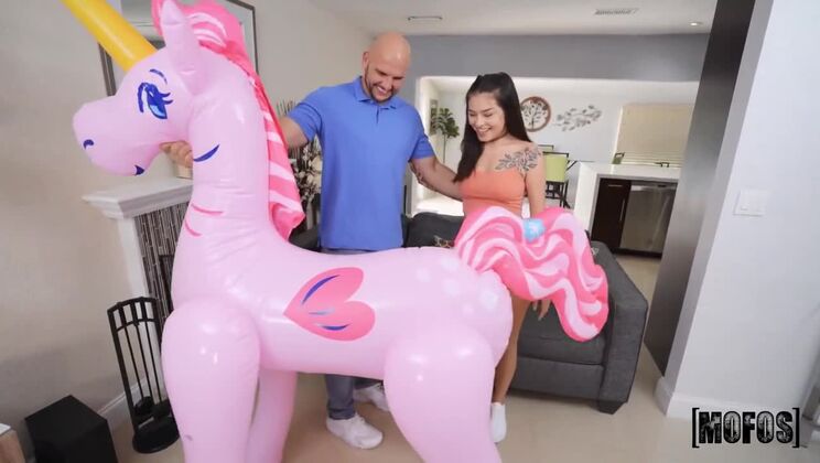 Reyna De La Cruz: Tatted Teen's Plea for Big D