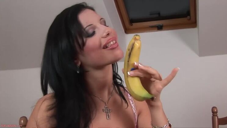 Giovani: The Goddess with Big Tits