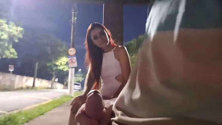 Daring Handjob for a Stunner at the Bus Stop