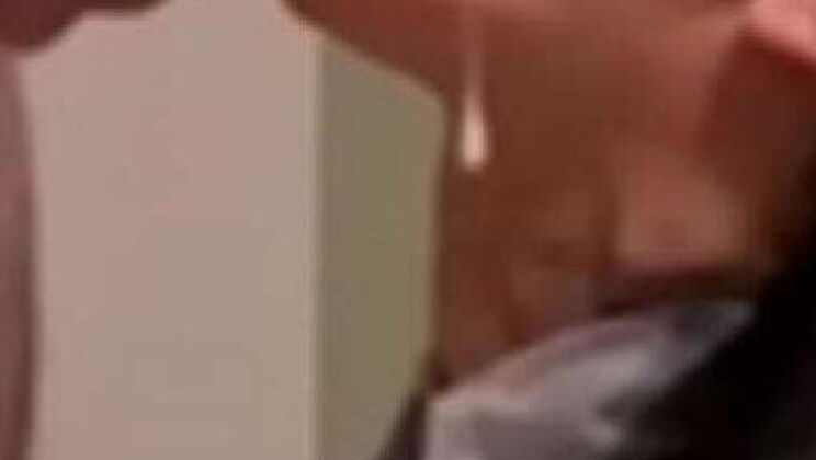 He joined the delegate, accompanied by the secretary, and ejaculated on her face