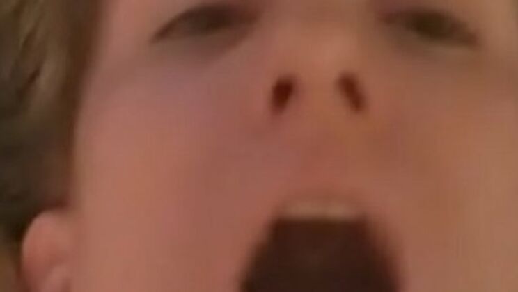 Amateur MILF Cowgirl Cum Dump Before Work