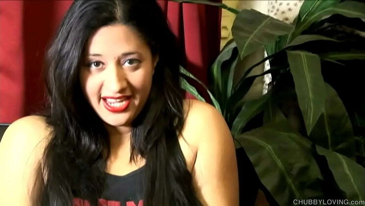 Curvy Brunette BBW Moans Loudly While Riding Wet Pussy