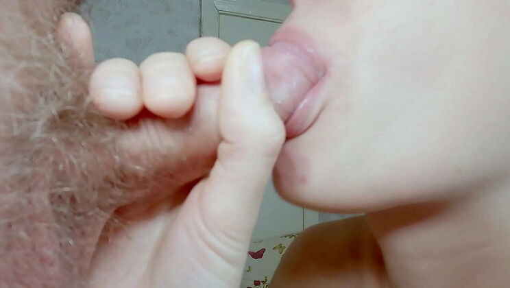 Step Sister Gets Mouthful of Cum from Big Dick Stepbrother