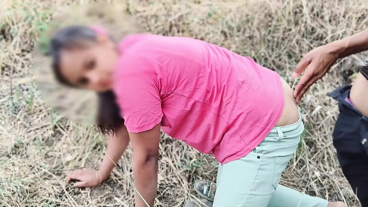 Desi Village Girl Soniya Hardcore Doggy Style Fuck in Jungle - HD Indian Porn