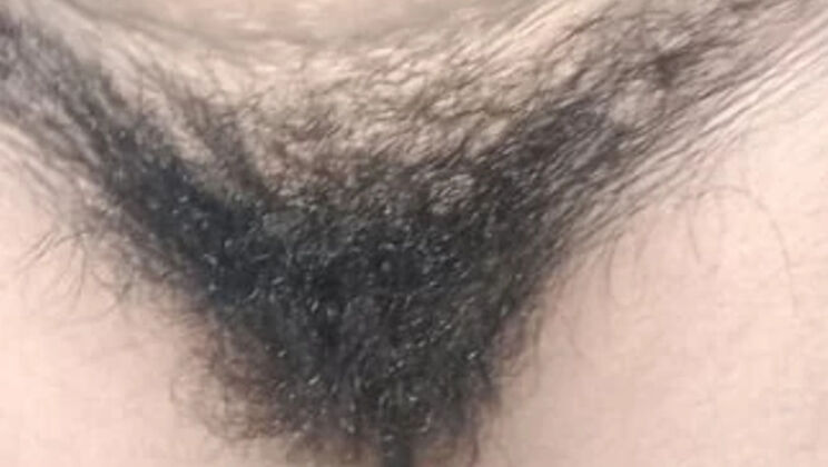 Desi Bhabhi Handjob & Twerking - Hot Indian Massage POV with moWalker