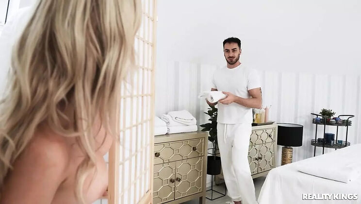 Big Tits Massage with Maya Rose - Reality Kings HD