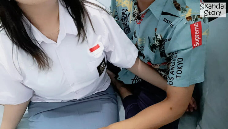 Hot Asian Biology Teacher Fucks Students in Classroom - Skandal Story