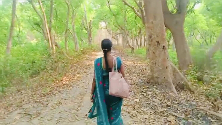 Desi Village Bhabhi RadhaDevi Hardcore Fuck in Jungle - Indian Aunty Sex