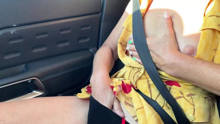 Hot Wife Dogging in Car with Cuckold Husband - Kmarcouple Amateur HD
