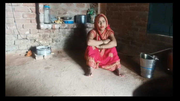 Hot Desi Village Bhabhi Hardcore Fuck in Hindi - Tight Pussy & Blowjob