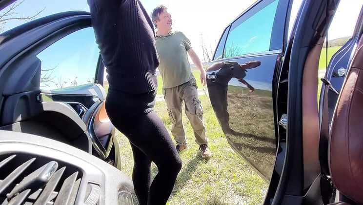 German MILF Popp Sylvie Swallows Cum After Dogging Date in Car