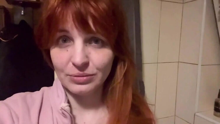 Amateur Slut Elena917 Gets Deep Throat Gangbang & Domination