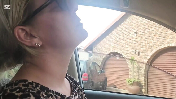 Blonde MILF Gives Epic Roadside Blowjob & Swallows Cum - Amateur Couple Fun