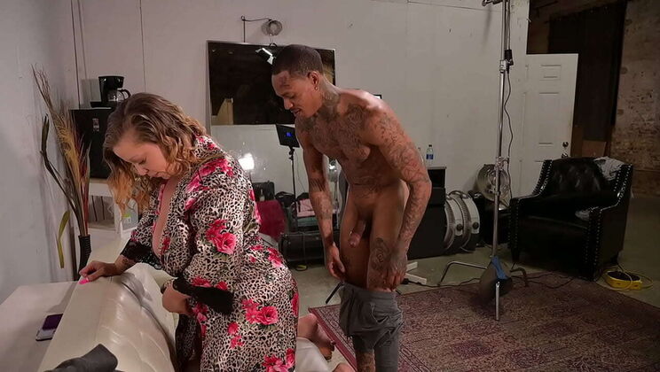 Ralph Whoren fucks busty Alexis Love hard in doggystyle - BBC action