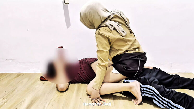 Horny Muslim Schoolgirls Fuck Gardener in Classroom - Desi Teen Anal & Blowjob