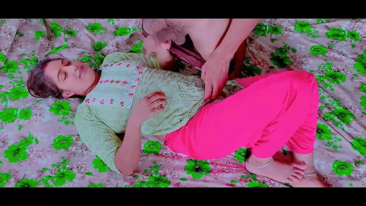 Desi Village Girl First Time Sex - Tight Pussy Fucked Hard by BF - Indian Teen MMS