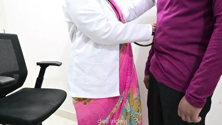 Indian Doctor Lady Gives Boy Cock Check and Handjob in Clinic