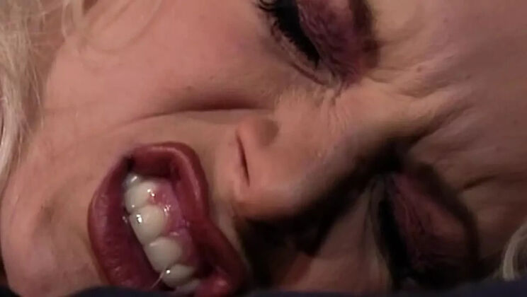 Exotic MILF Julie Rage Gets Stuck in Thrilling Trio with Kyle Stone - Big Tits, Hardcore & Cumshot