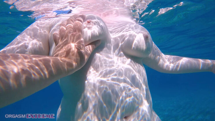 Underwater Fingering POV: Redhead PAWG Mermaid with Big Natural Tits Groped in Ocean Outdoor Sex