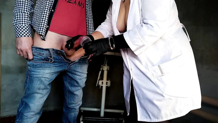 Mature Ukrainian Nurse Handjob Sperm Sample Role Play