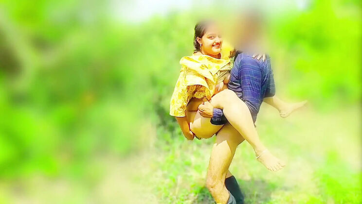 Desi Village Girl First Time Outdoor Sex - Tight Pussy Fucked by Big Cock