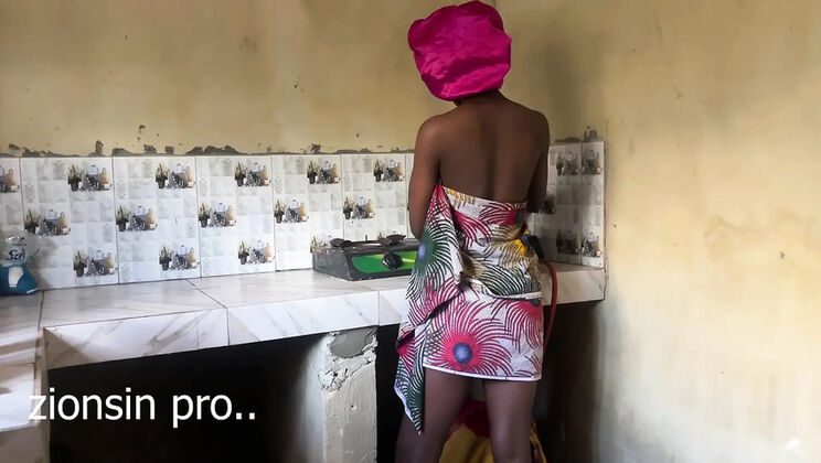 Zion Fucks Hot House Maid on Kitchen Counter While Wife's Away - Homemade BBC Action