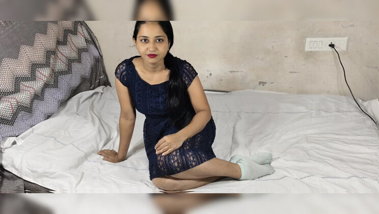Desi Indian college teen fucked hard in hotel room by boyfriend - Big cock doggy style blowjob
