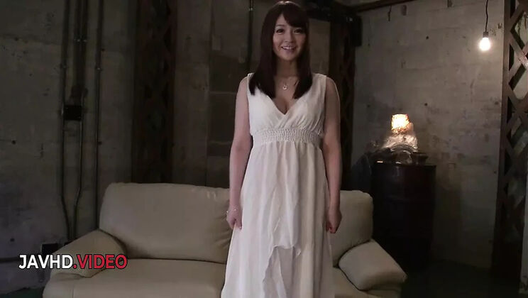 Japanese MILF Saya Niiyama Blowjob and Passionate Pussy Fucking