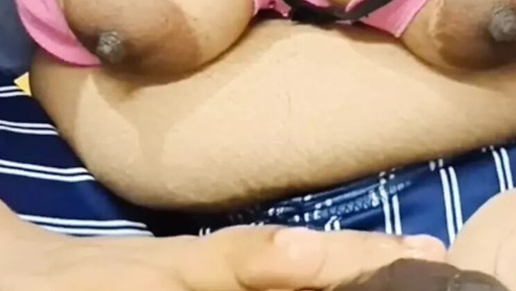 Big Boobs Mallu Wife Moaning Loud in Hot Homemade Sex