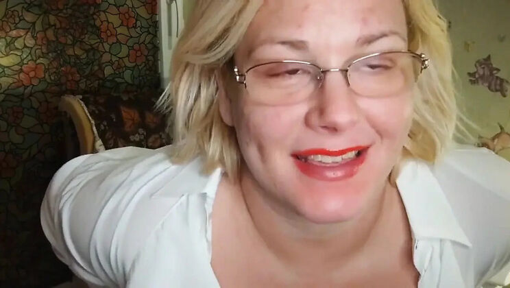 Step Aunt Seduces Him For Birthday - Homemade BBW MILF Close Up