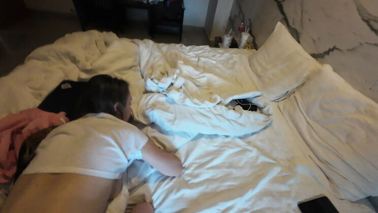 9 Inch Big Dick Fills Tight Pussy Creamy in Doggy Style