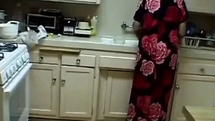 Granny Home Blowjob and Facial with Big Ass Brunette Beauties