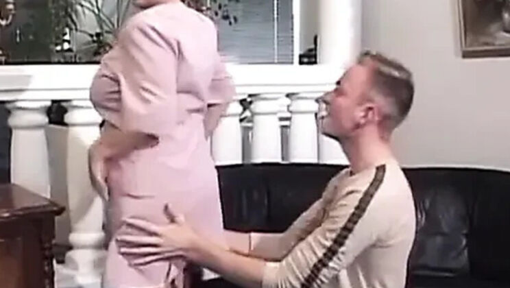 Big Tits Granny Gives Blowjob and Takes Cum in Mouth