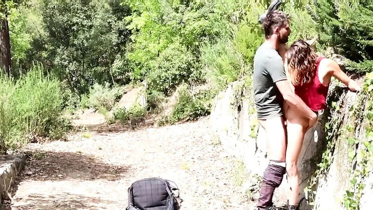 Skinny Small Tits Magia Rosa Outdoor Blowjob and Eating Pussy HD