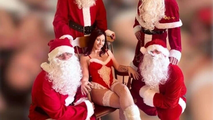 Babyfantasy83 Gangbang: French Amateur Noelle Gets Facial Cumshot from 4 Santa Clauses