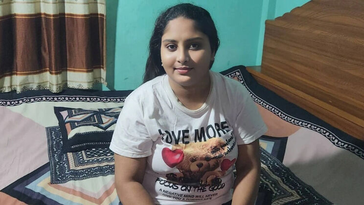 Bangladeshi Hot Aunty Akhi Moni Gives Me Blowjob & Cowgirl Sex at Home - Desi Homemade Part 1