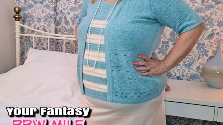 Mature BBW Wife Vintage Bra Homemade Cheating - Big Natural Tits MILF & Aunt Amateur Slut