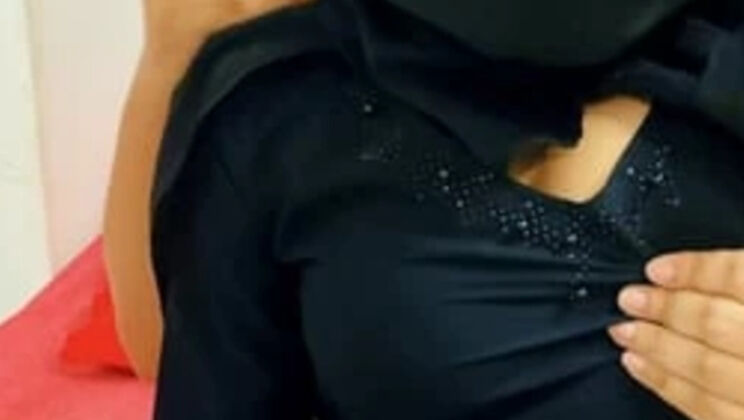 Desi Bhabhi Riya Chowdhury Hardcore Anal & Blowjob Doggy Style Fucking - Bengali Homemade HD