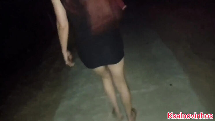 Redhead Wife Gives Blowjob on Beach Walk - Amateur Couple Outdoor Sex