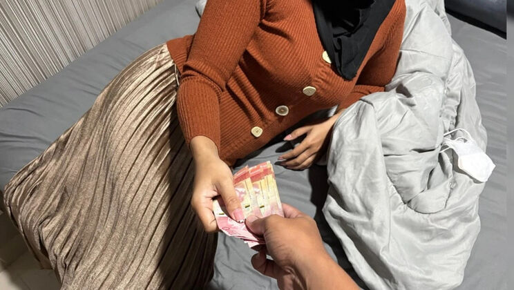 Indonesian hijab girl Clarelia fucked doggy style by Jamsen for tuition money - homemade hijab sex