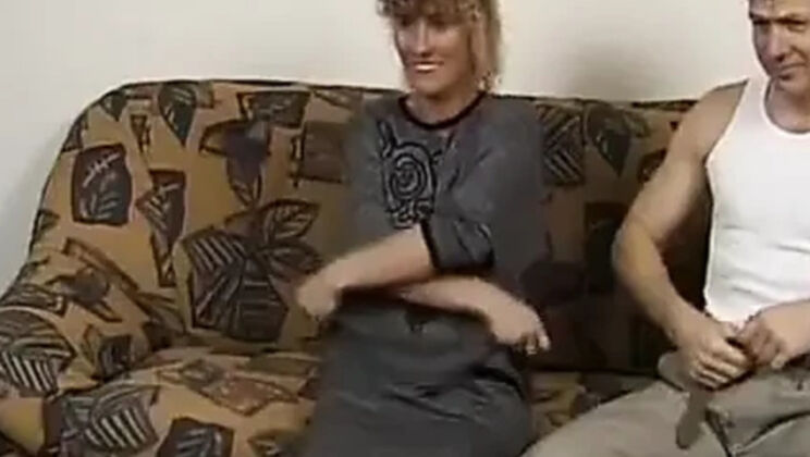 German Hairy Lady Threesome Fuck - Homemade Hardcore Missionary & Doggy Style