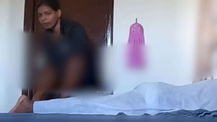 Massage Handjob Spa Fuck with Bulldog and Rasiya Begum