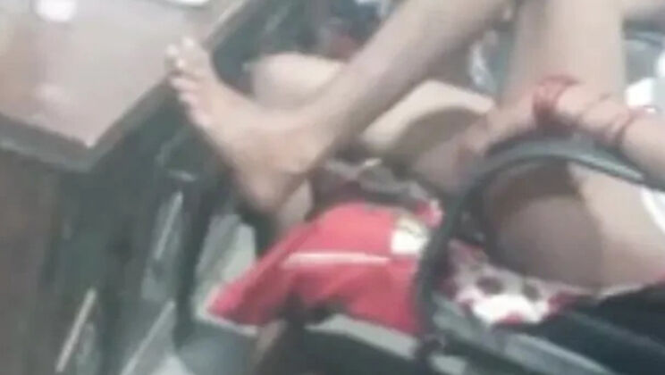 Desi Pakistani Girl Zoya Khan Hot Homemade Sex - Big Cock Doggy Style & Tight Pussy Part 1