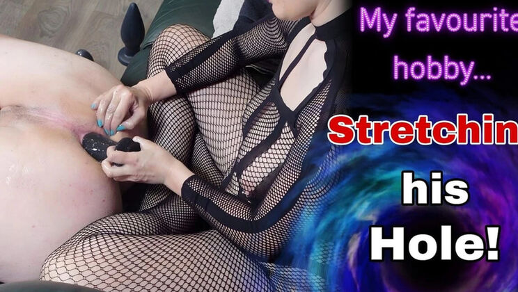 Anal Fisting and Hole Stretching with Masked Slave Zero