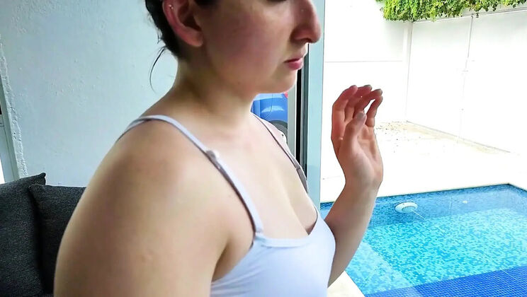 Horny Wife Seduces Maintenance Man For Creampie - Amateur Cuckold