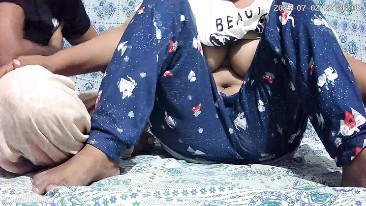 Hot Pakistani Mom and Son Have Sex - Big Tits Asian StepMom Fucked