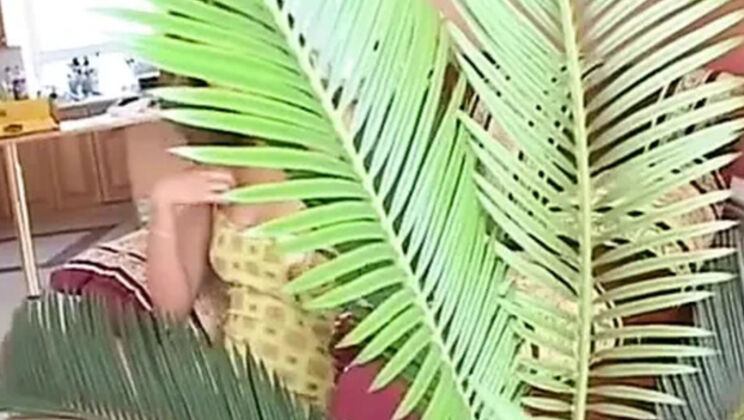 Sweet Claudia Solo Pee Outdoor - Petite Tits German Fetish